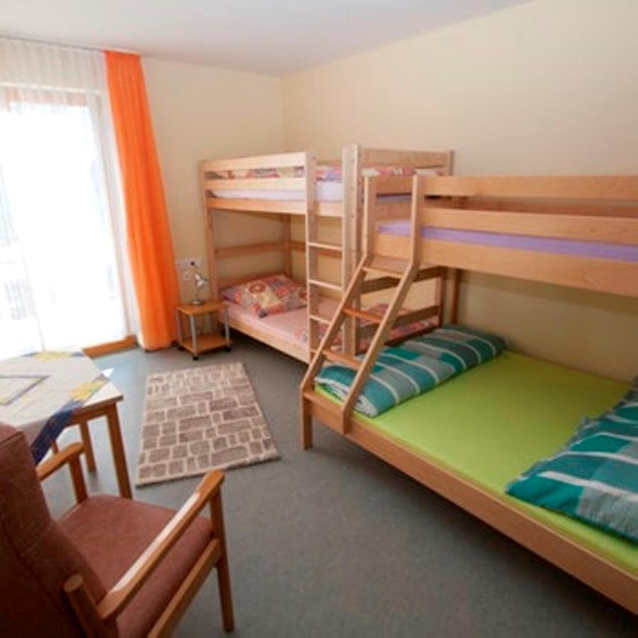 Rhoen Panorama Hostel Poppenhausen Esterno foto